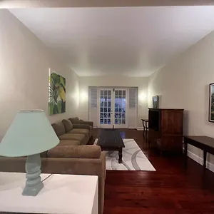 Inchcape Seaside 3*, Christ Church Barbados